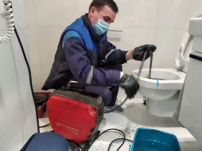 Прочистка унитаза на даче